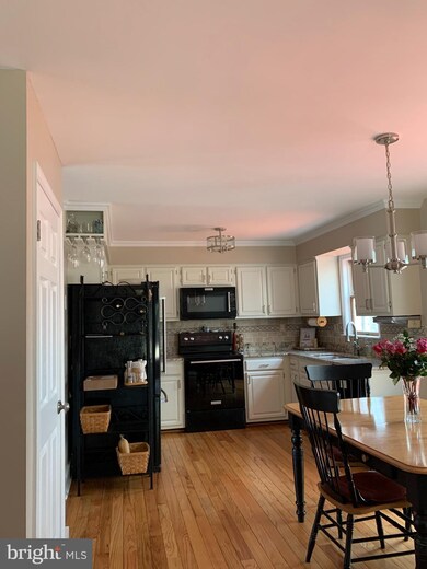 4411 Cherry Tree Ln, Sykesville, MD 21784 - photo 3