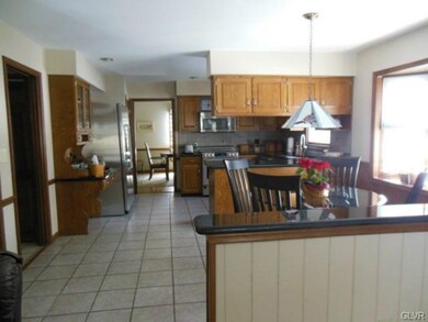 5375 Hanover Dr, Allentown, PA 18106 - photo 5