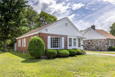 15 Old Orchard Rd Saco ME-large-002-032-