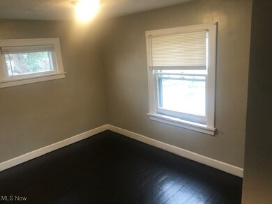 5499 Clement Ave, Maple Heights, OH 44137 - photo 6