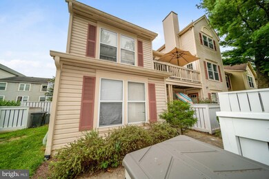 11306 Corinthian Ct, Germantown, MD 20876 - photo 3