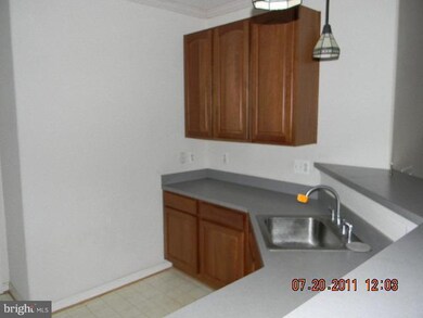 2610 Chapel Lake Dr unit 307, Gambrills, MD 21054 - photo 7