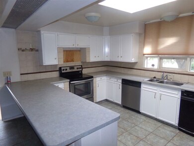 1427 Rockwood, Alamogordo, NM 88310 - photo 4