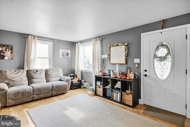 510 Dorchester Ave, Reading, PA 19609 - photo 5