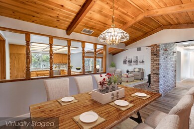 31 Dining_staged
