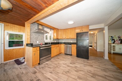 140 Portman St, Windsor, CT 06095 - photo 6