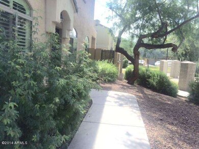 ENTRY WALKWAY TO TOWNHOME