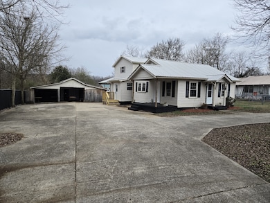 1755 W Trace Creek Rd, Waverly, TN 37185 - photo 4