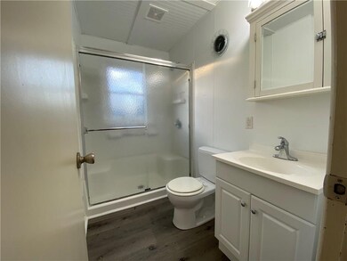 515 Woodlawn Dr, Anderson, IN 46012 - photo 3