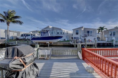 1081 Nettles Blvd, Jensen Beach, FL 34957 - photo 5