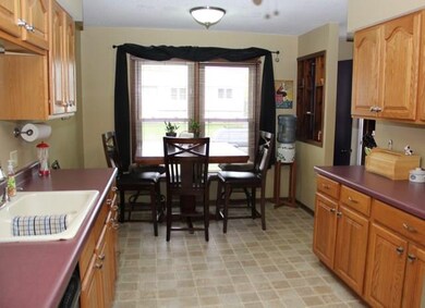 1409 W 3rd Street Place N, Newton, IA 50208 - photo 6