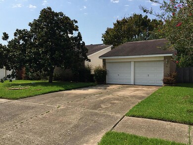 16506 Forest Bend Ave, Friendswood, TX 77546 - photo 2