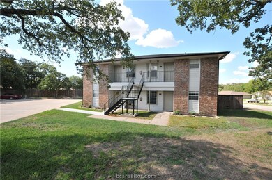 2100 Southwood Dr unit 22, College Station, TX 77840 - photo 2