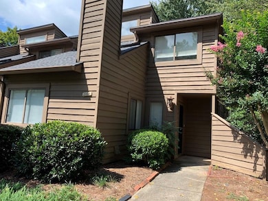 2004 Parkaire Crossing, Marietta, GA 30068 - photo 2