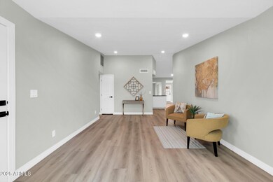 229 E Merrill Ave-14_(2048)