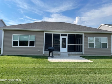 7822 Honey Crisp Ct, Holland, OH 43528 - photo 3