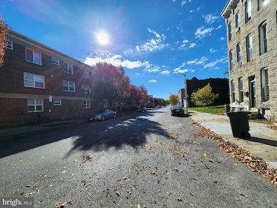 1428 N Mount St, Baltimore, MD 21217 - photo 3