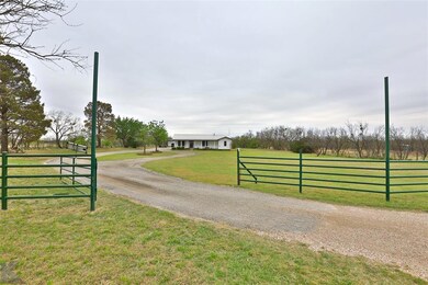 241 Bynum Ln, Abilene, TX 79602 - photo 2