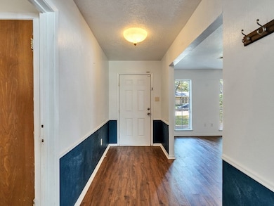 1215 Briar Ln, Wharton, TX 77488 - photo 3