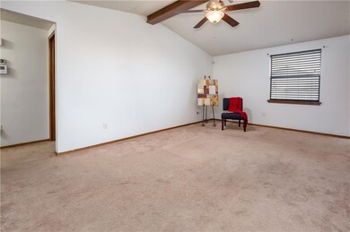 904 NE 24th St, Moore, OK 73160 - photo 4