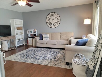 633 Concord Ln NW, Cedar Rapids, IA 52405 - photo 2