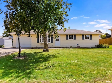 5604 E Crews Ave, Chillicothe, IL 61523 - photo 3