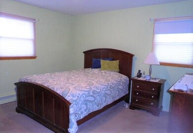 2069 Troxell St, Allentown, PA 18109 - photo 6