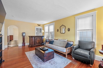 9 Glover St unit 1, Salem, MA 01970 - photo 4