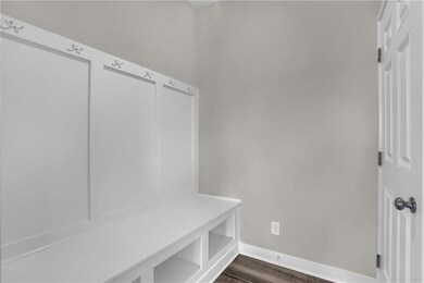 19387 Gillcrest Ct, Noblesville, IN 46062 - photo 2