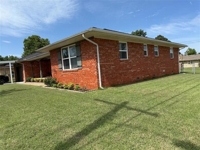 1901 N Oklahoma Ave, Shawnee, OK 74804 - photo 4