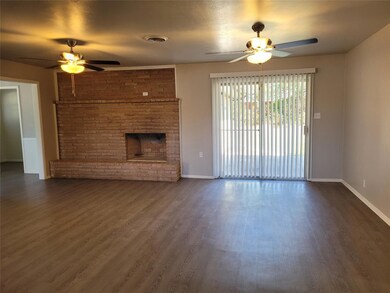 1036 Inwood Dr, Hurst, TX 76053 - photo 5