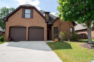 2347 Abbeyglen Cir, Birmingham, AL 35226 - photo 2