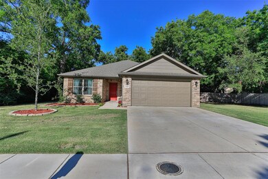 104 Fair Ave, Gainesville, TX 76240 - photo 7