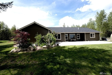 14848 Rainier View Dr SE, Yelm, WA 98597 - photo 2