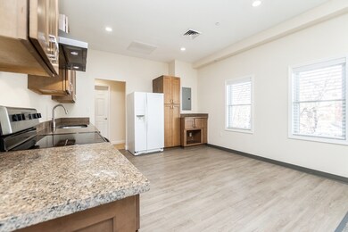 909 Hancock St unit 2, Quincy, MA 02170 - photo 4