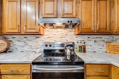 113 N Queen St, Maize, KS 67101 - photo 7