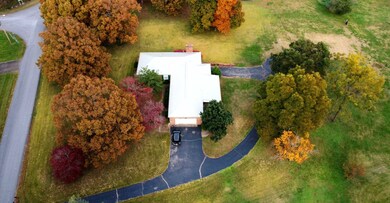 202 Druid Hills Dr, Dickson, TN 37055 - photo 4