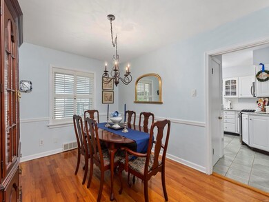14' x 10' dining room is just off the kitchen