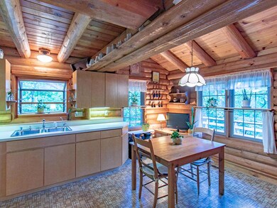 A bright & sunny kitchen with space for dining & r