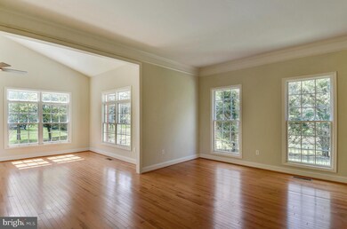 14515 Jones Ln, Gaithersburg, MD 20878 - photo 3