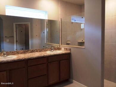 Master bath, walk in shower