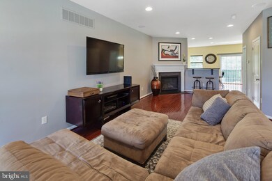 526 Boxwood Ln, Deptford, NJ 08096 - photo 4