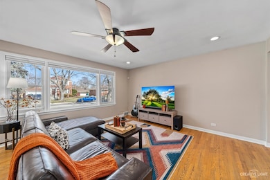 10045 Drury Ln, Westchester, IL 60154 - photo 3