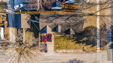 702 Wyatt Ave, Lincoln, IL 62656 - photo 6