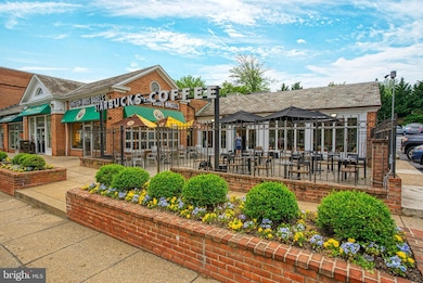 3336 Jones Bridge Ct, Chevy Chase, MD 20815 - photo 7