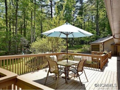 Spacious Decks/Level Yard
