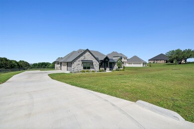 133 Helton, Granbury, TX 76049 - photo 3
