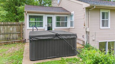 426 Tipton Ln, Columbus, IN 47201 - photo 5