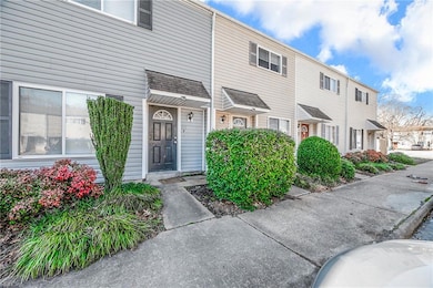 151 Delmar Ln unit G, Newport News, VA 23602 - photo 2