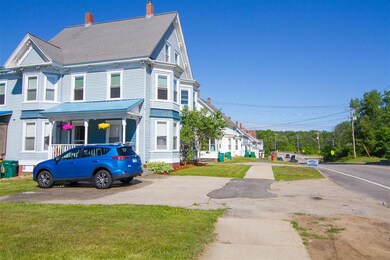 105 Pickering Rd unit A and B, Rochester, NH 03839 - photo 2